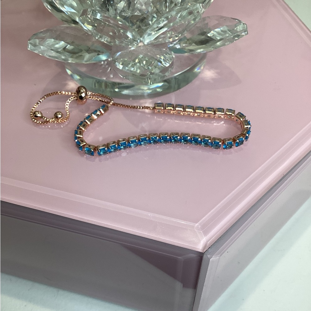 Elegant Blue and Rose Gold Bracelet